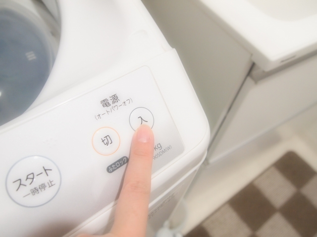 夜しか洗濯機を回せない！アパートで静かに洗濯するには？
